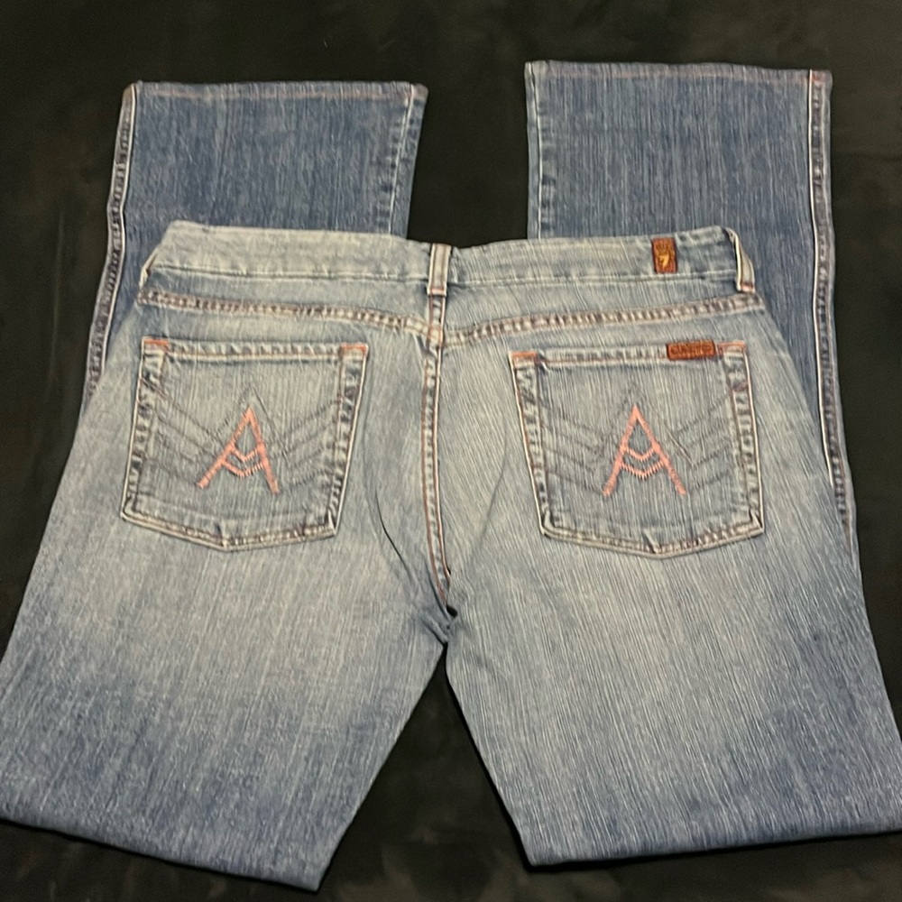 A pocket pink 7 for all mankind